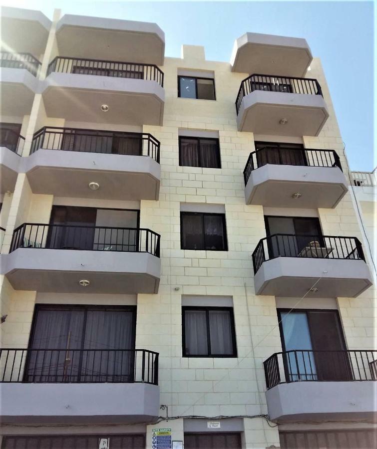 No8 @ Seabreeze Court Apartment Mellieha Exterior photo